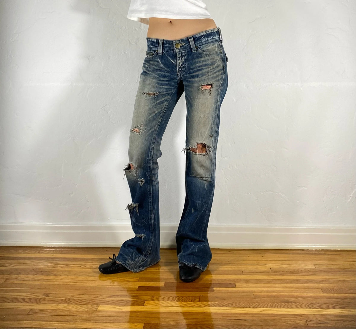 Vanquish Low Rise Gold Label Jeans, XS/S