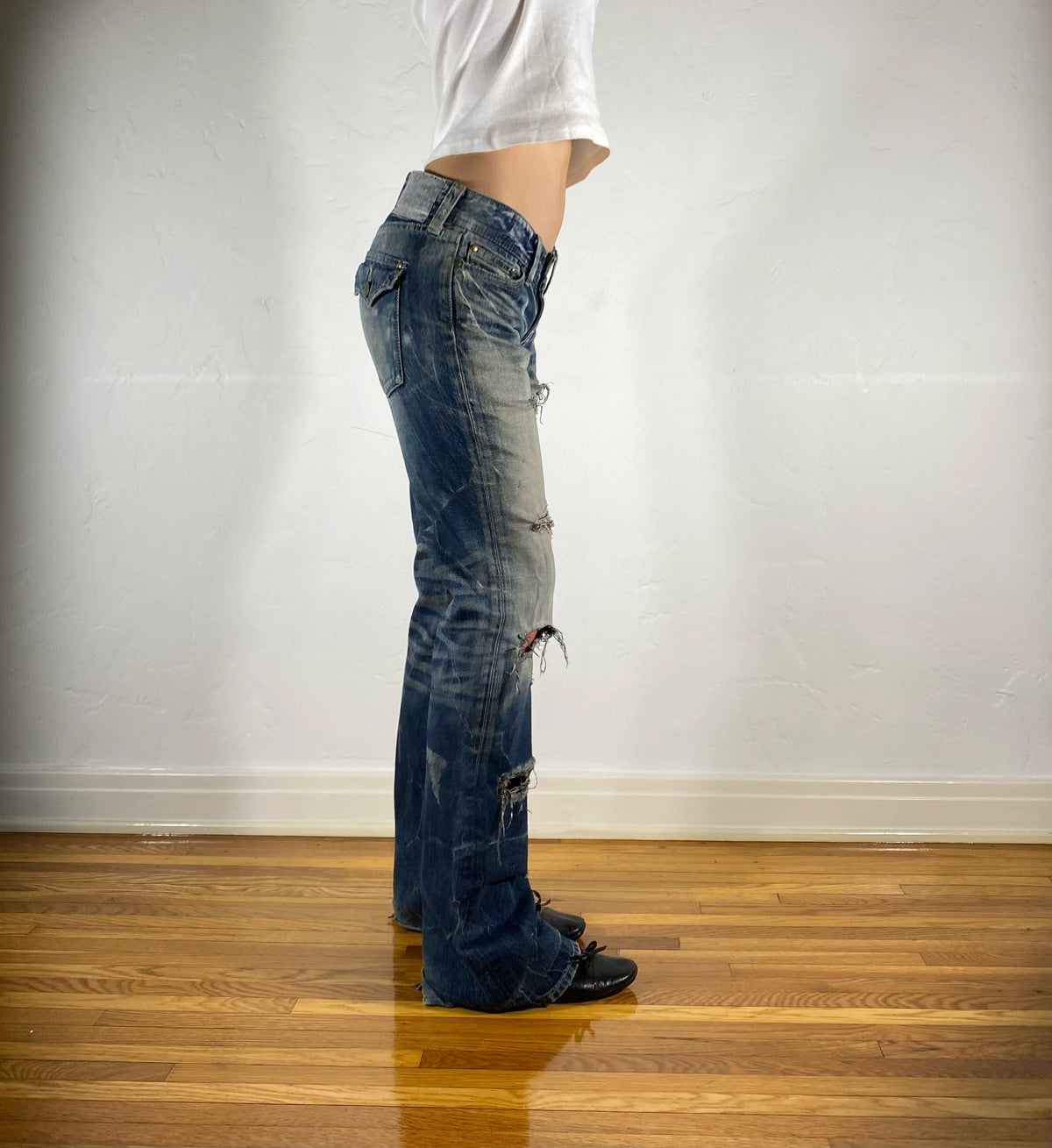 Vanquish Low Rise Gold Label Jeans, XS/S