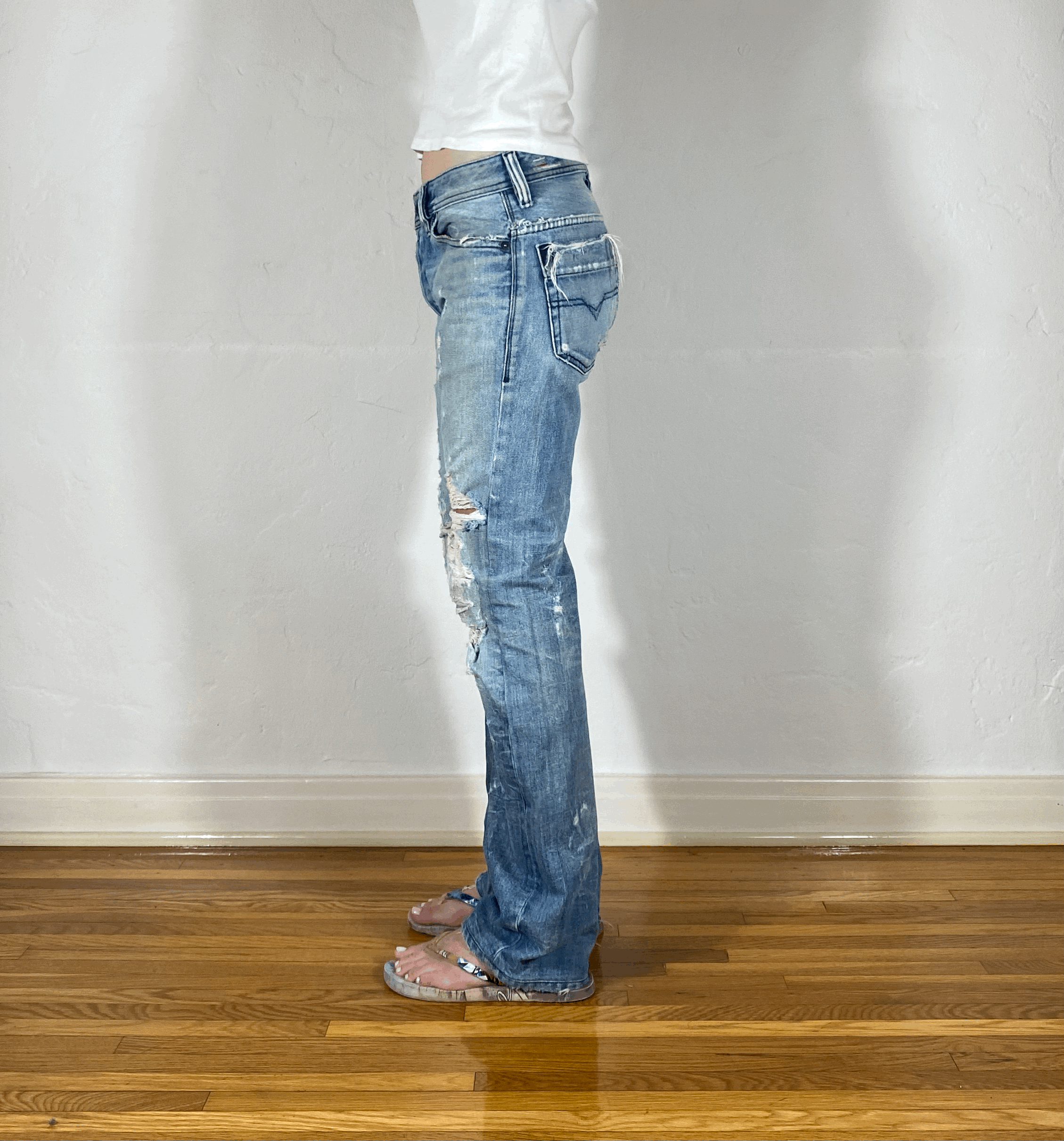 Diesel Relaxed Tattered Jeans, M