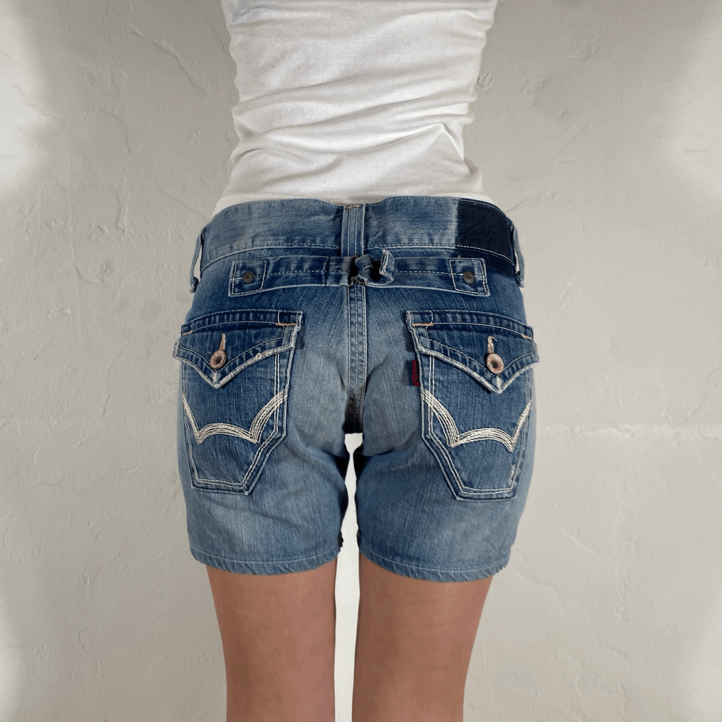 Edwin Cinch Back Shorts, S/M