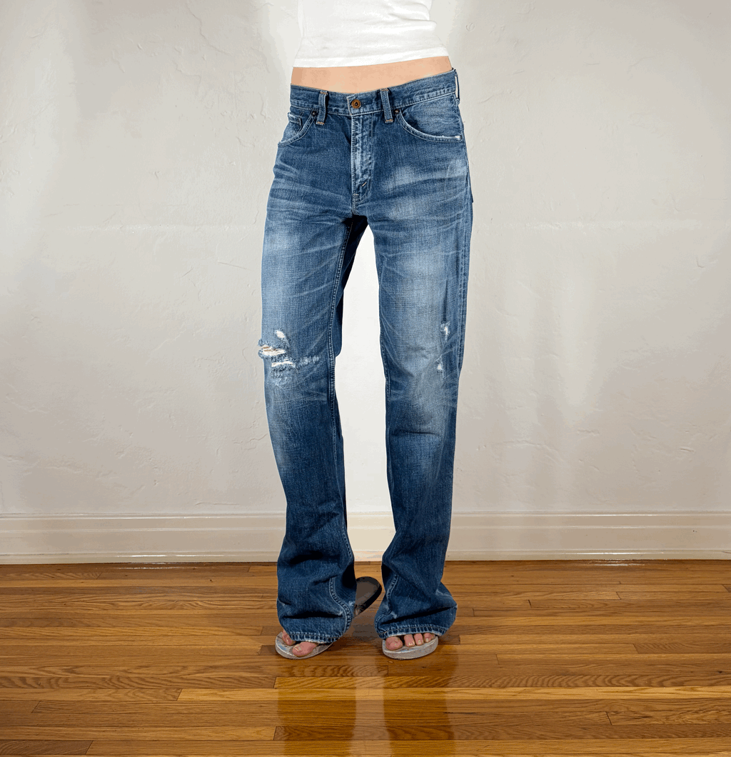 Levi Classic Vintage Distressed Jeans, M/L