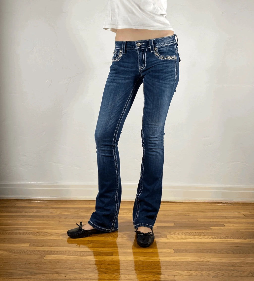 Miss Me Bedazzled Jeans, XS/S