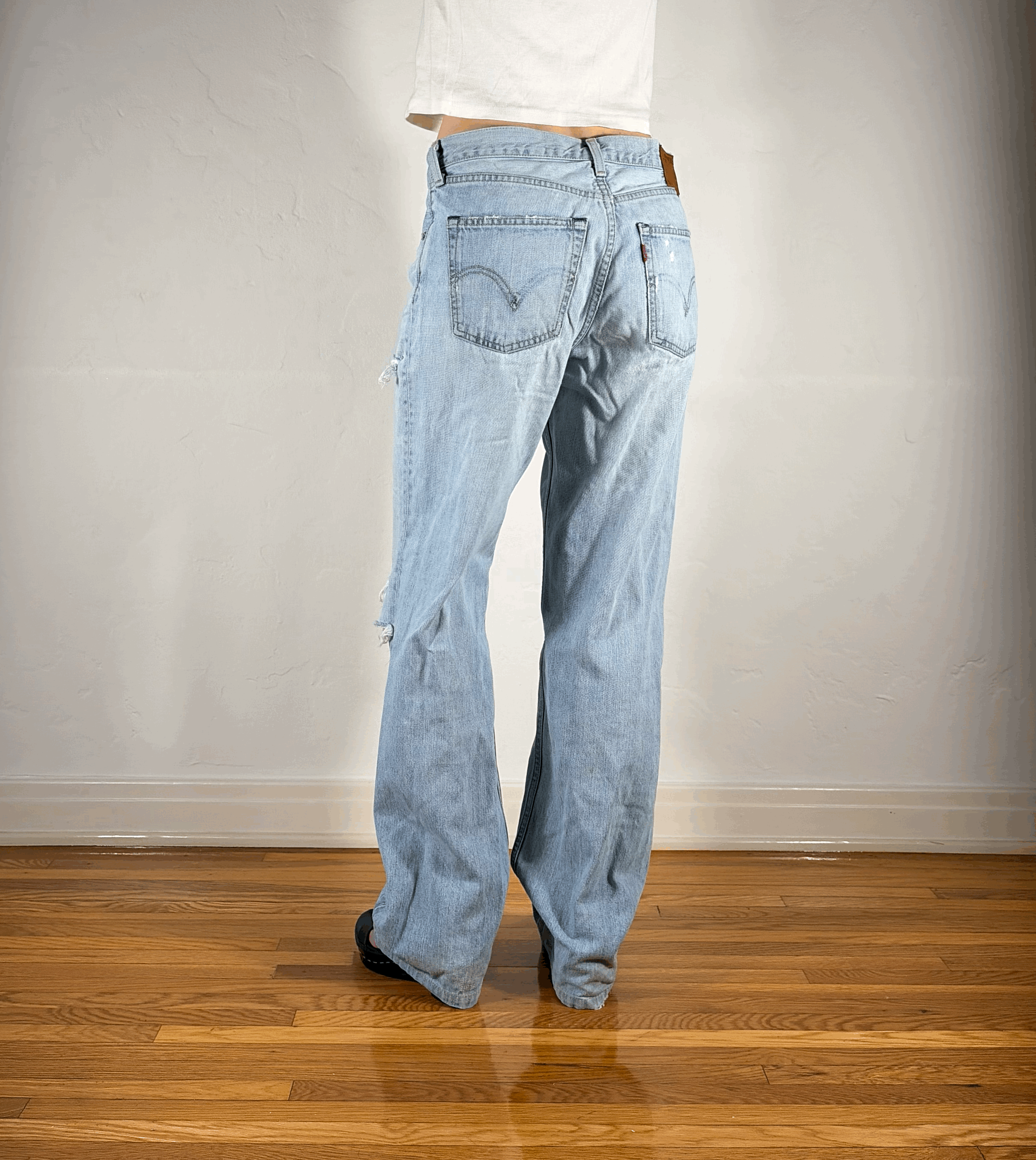 Levi Vintage Light Blue Distressed Jeans, L