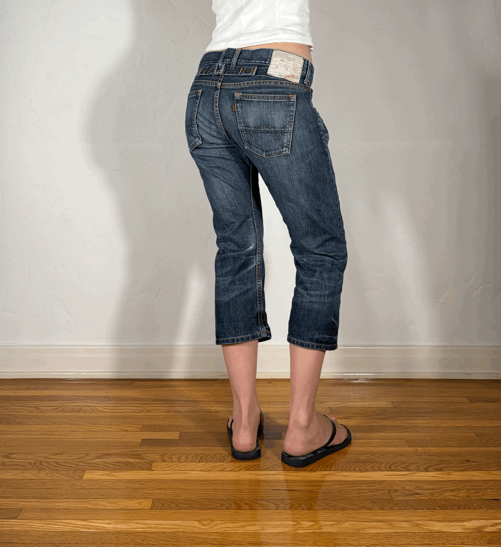 Edwin Cinch Back Capri Jeans, S