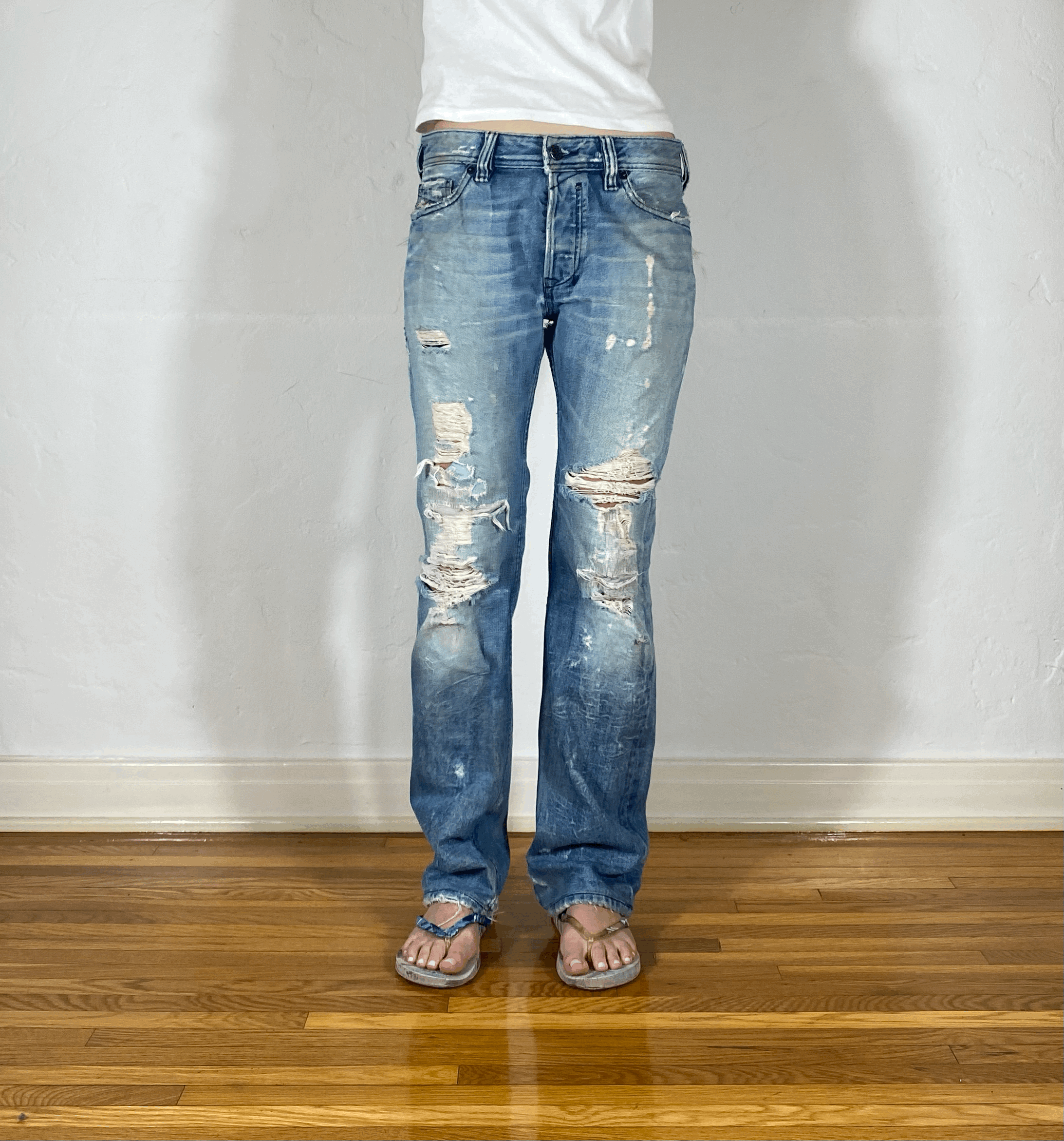 Diesel Relaxed Tattered Jeans, M