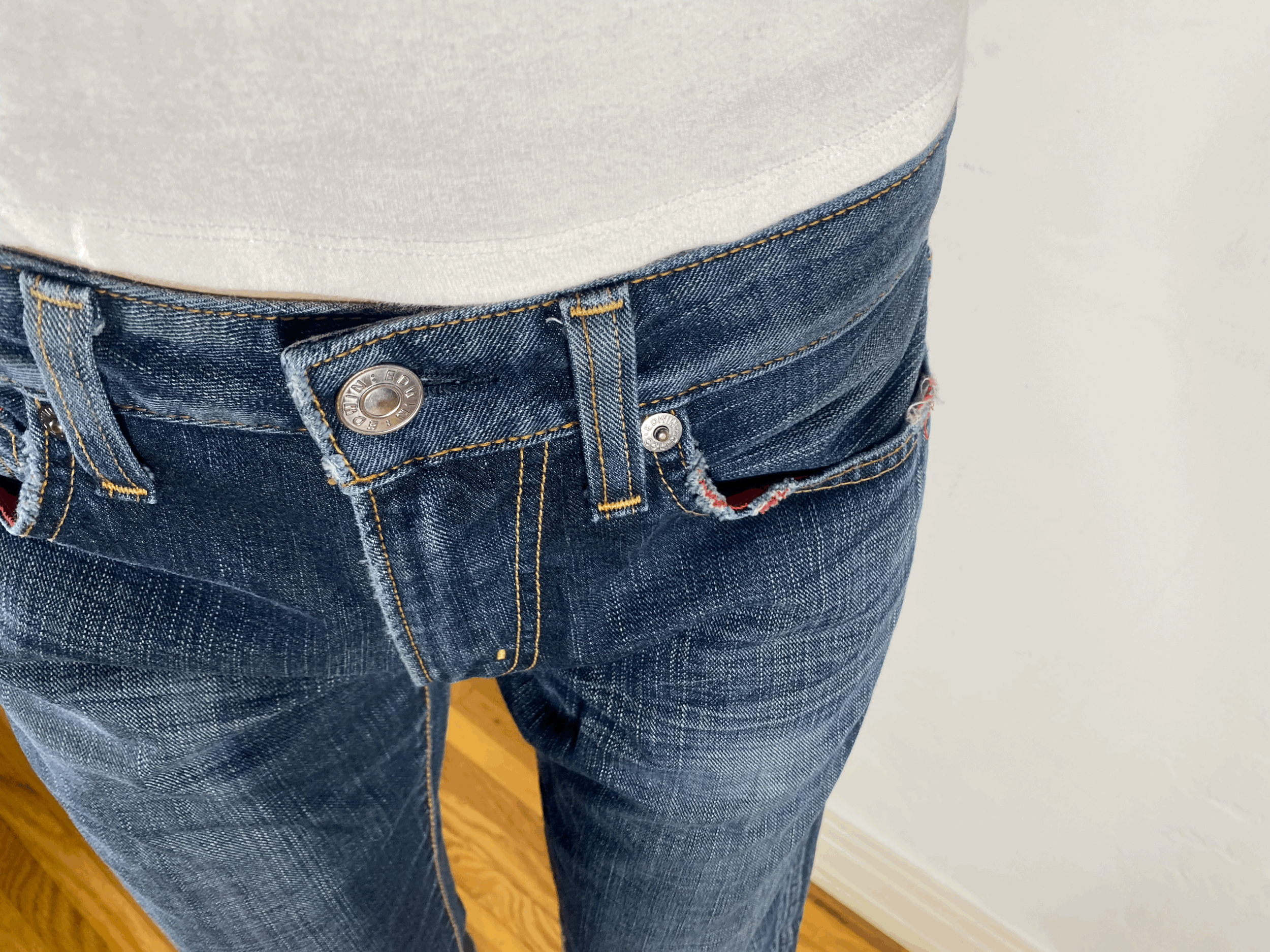 Edwin Blue Distressed Jeans, S/M