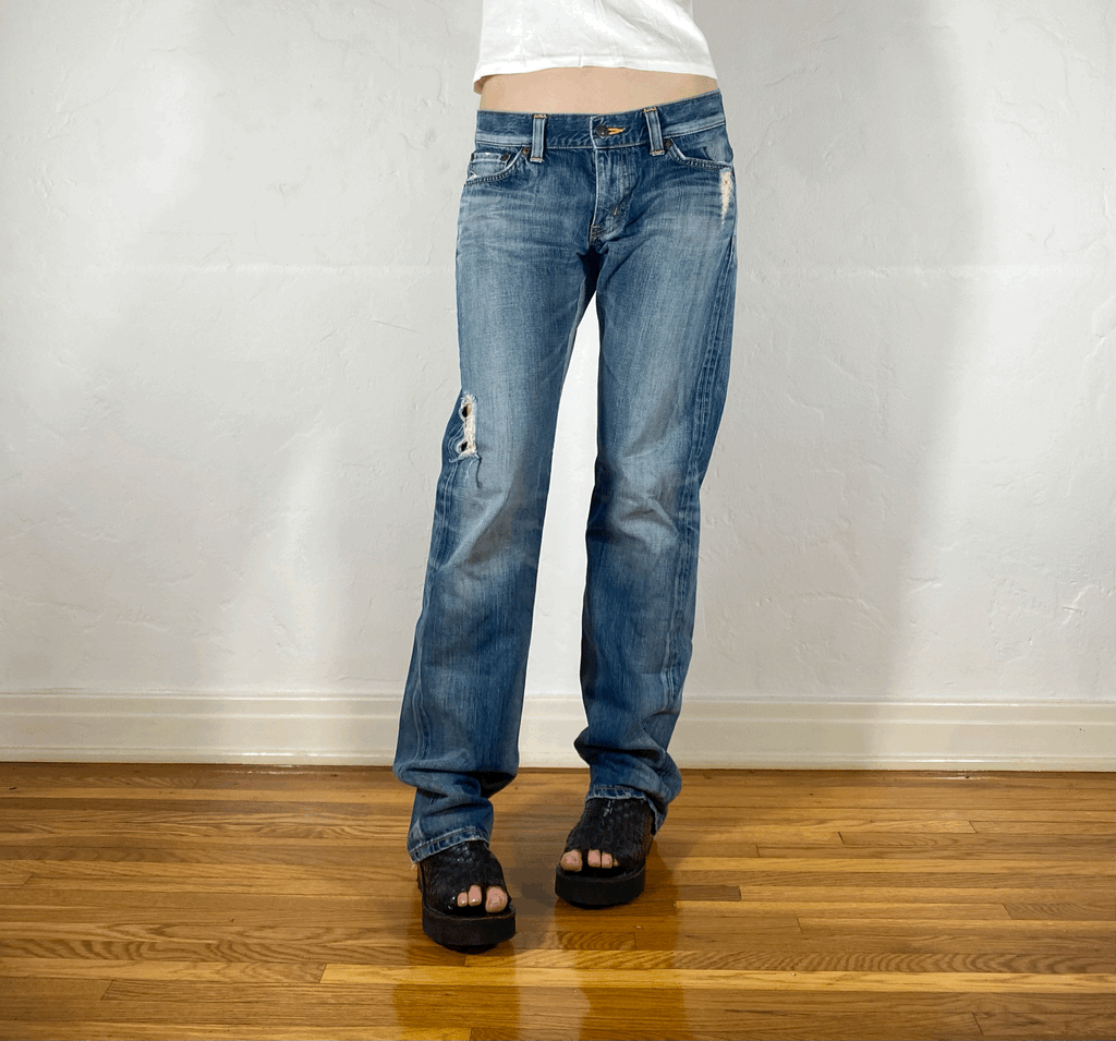 Low Rise Distressed Jeans, M
