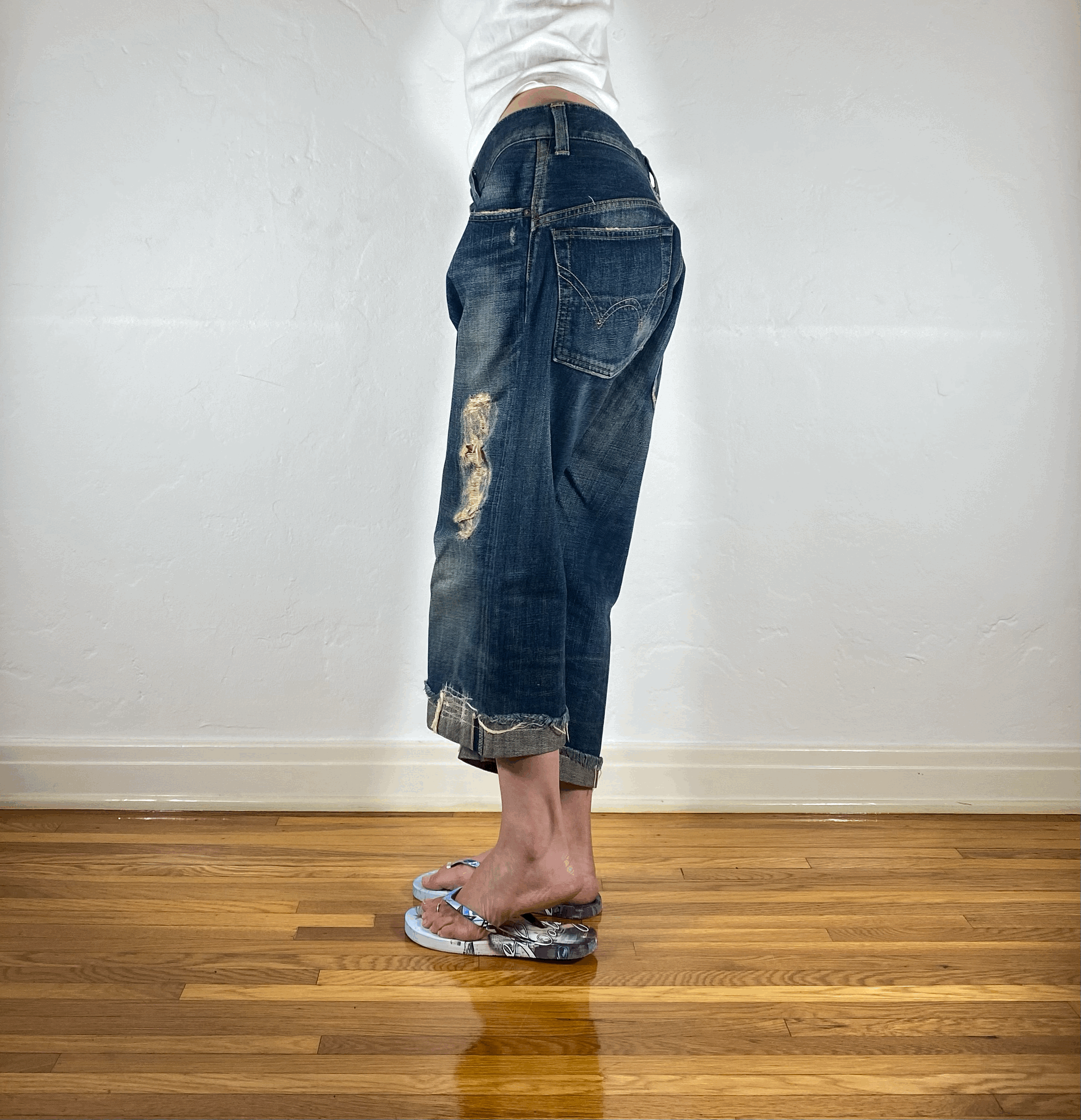 Distressed Capri Jeans, L/XL