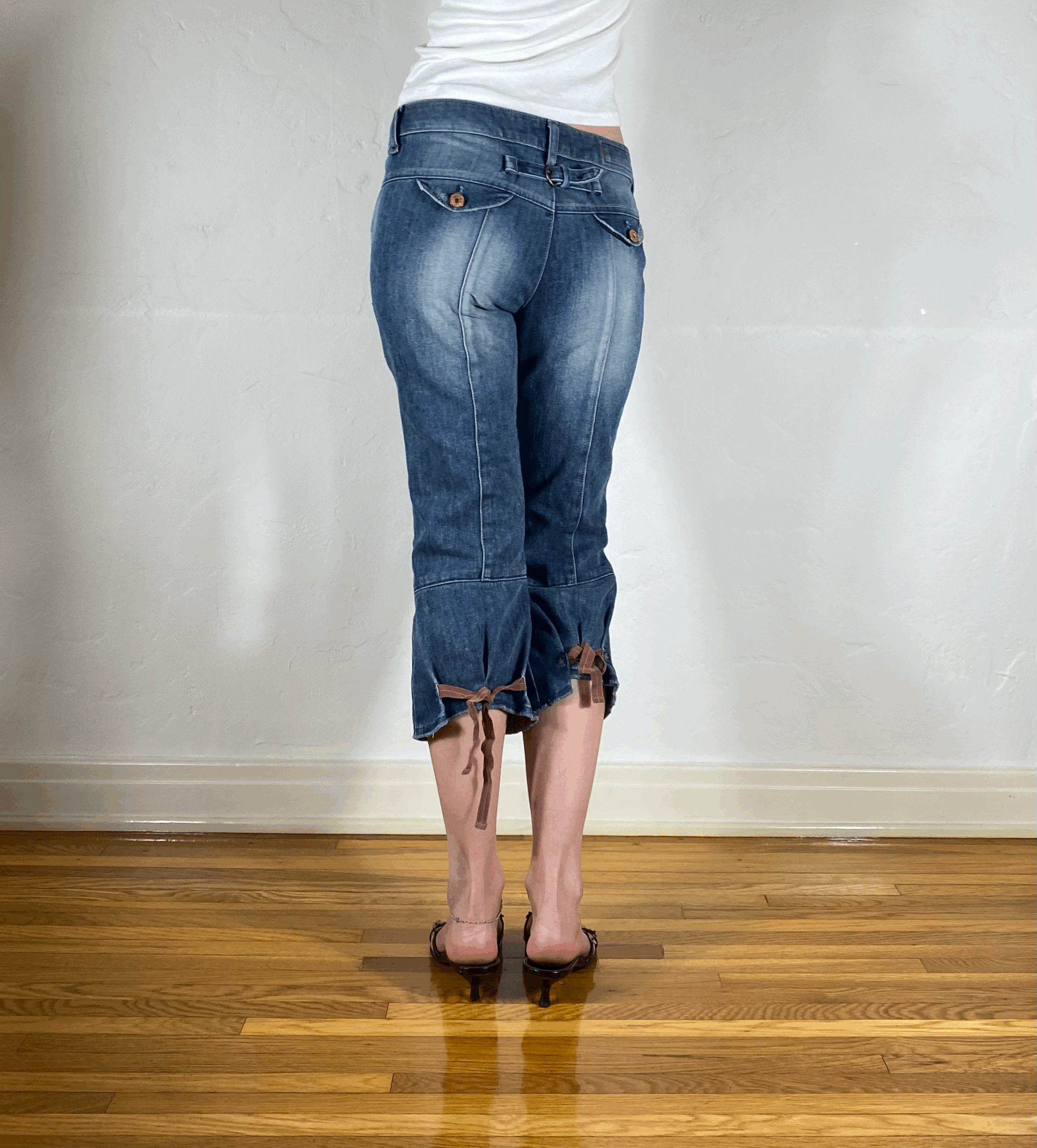 Marithe + Francois Girbaud Cinch Capri Jeans, S