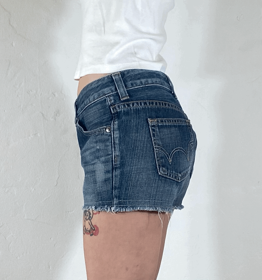 Edwin Raw Hem Shorts, S