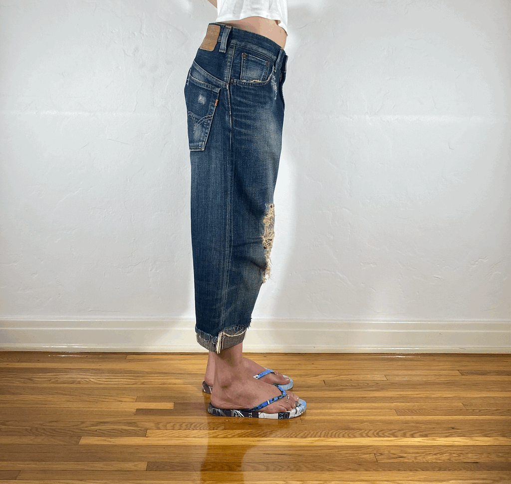 Distressed Capri Jeans, L/XL