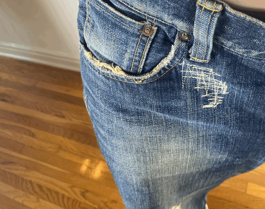 Distressed Capri Jeans, L/XL