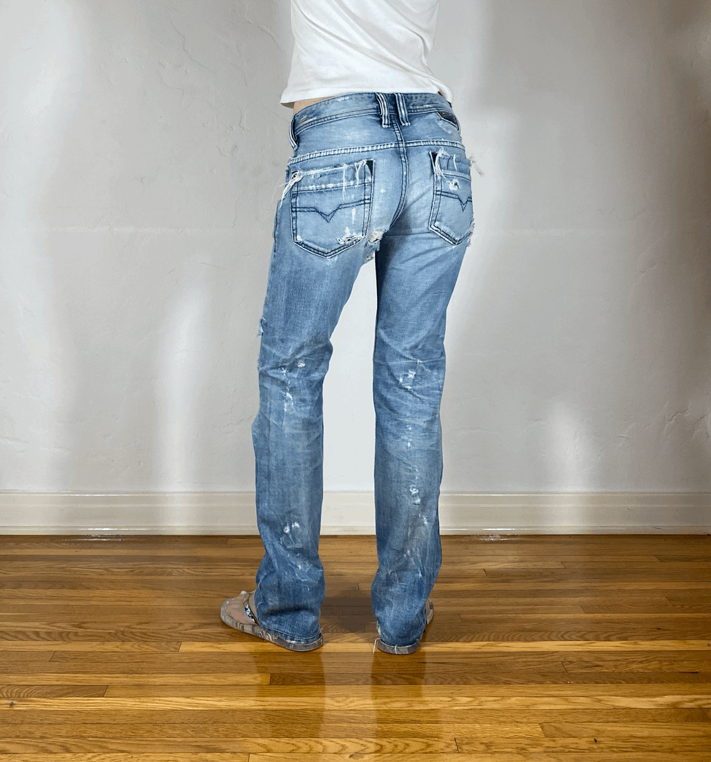 Diesel Relaxed Tattered Jeans, M
