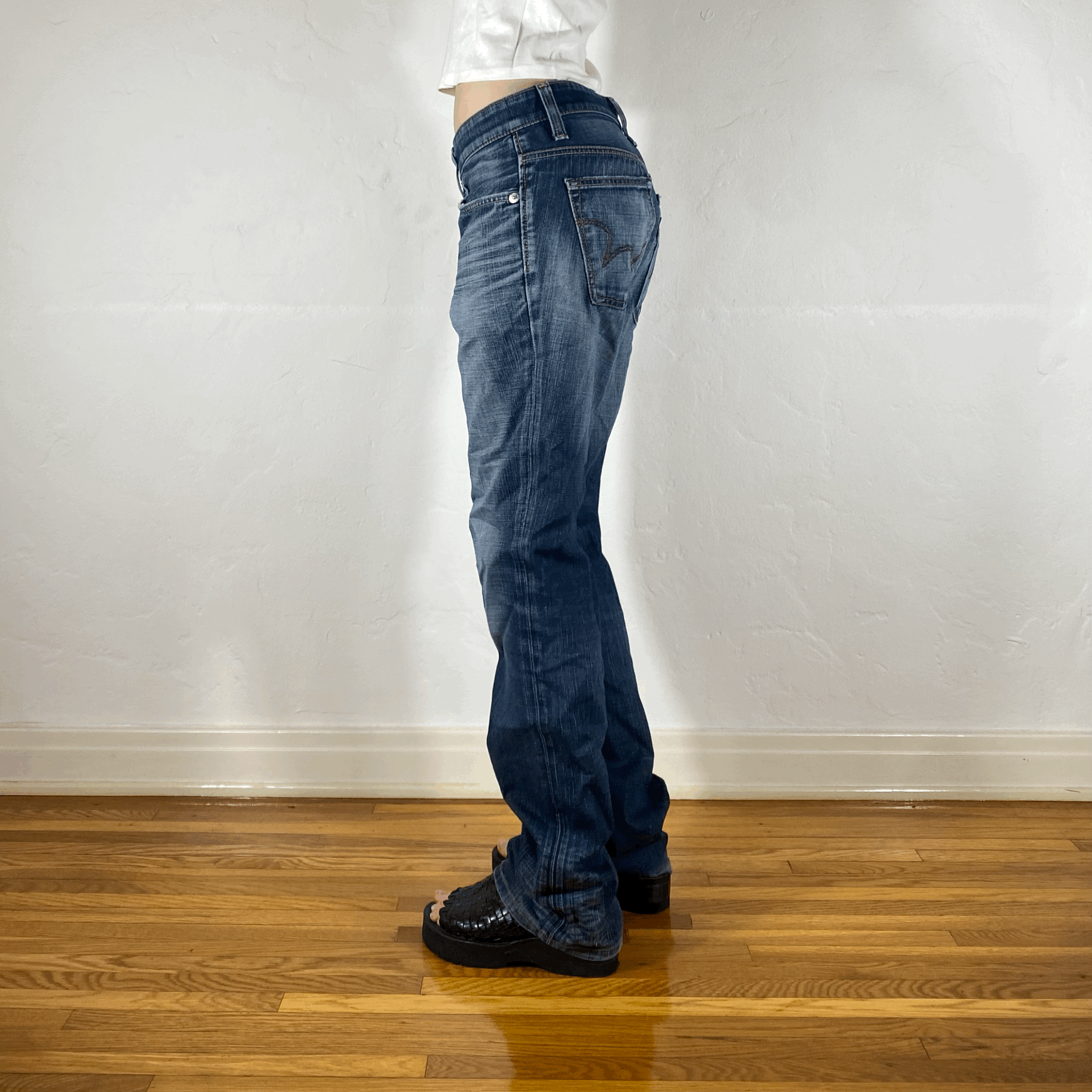 Distressed Grayish Blue Boyfriend Jeans, M