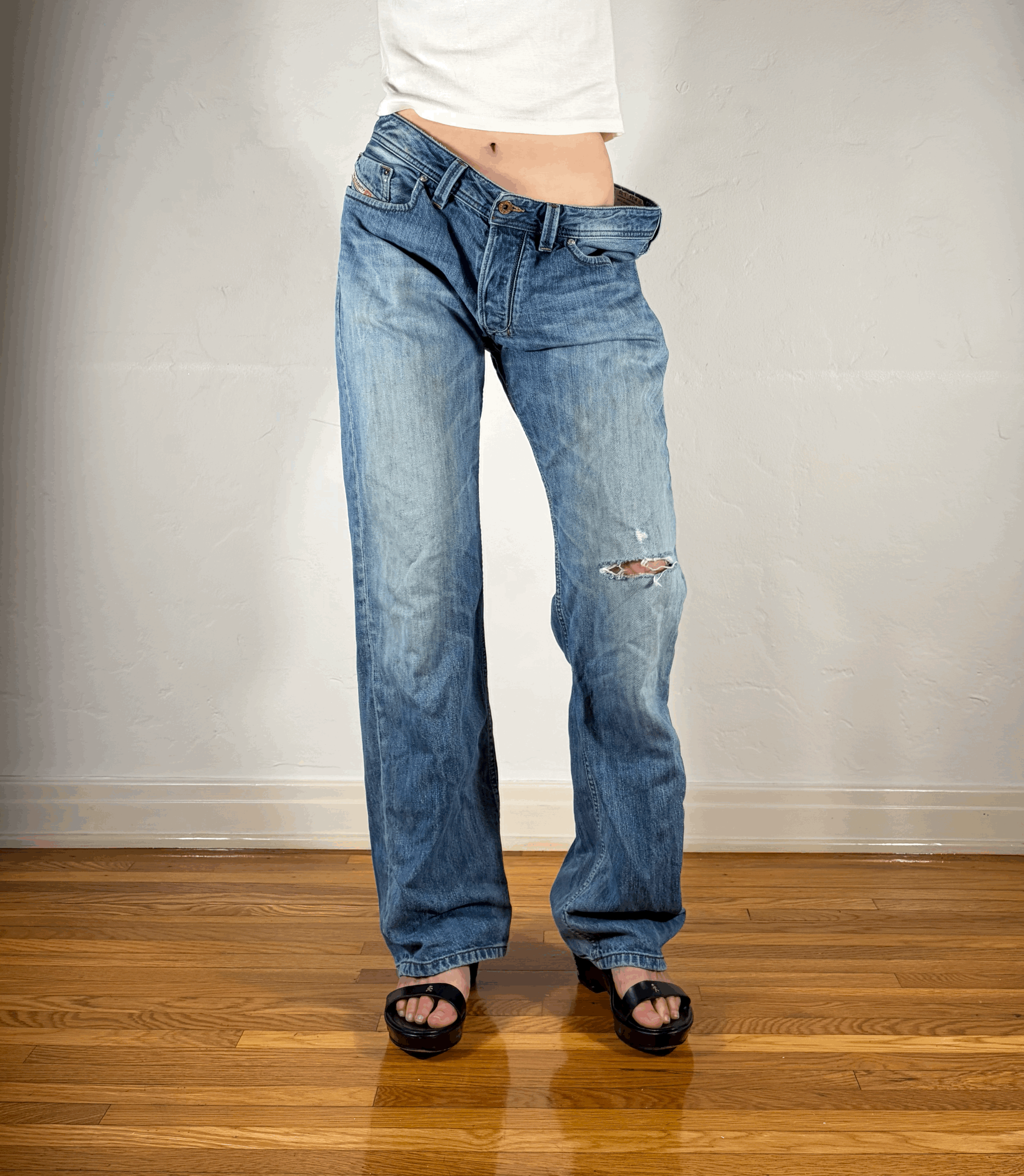 Diesel Relaxed Distressed Blue Jeans, XL