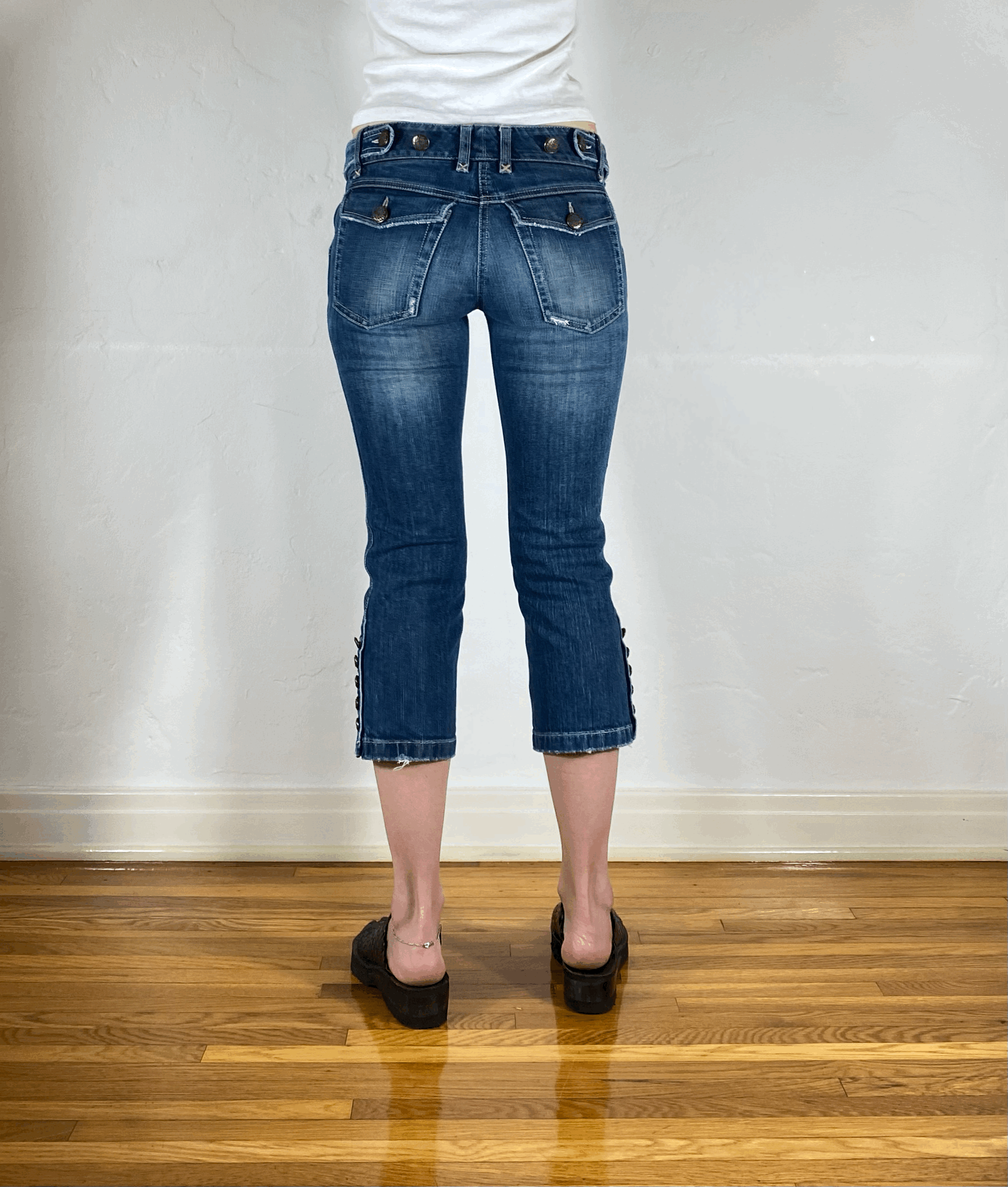 Dolce & Gabbana Capri Button Jeans, XS