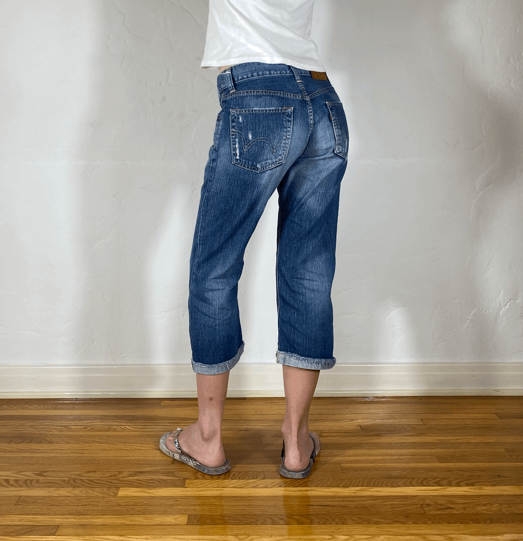 Distressed Capri Jeans, XS