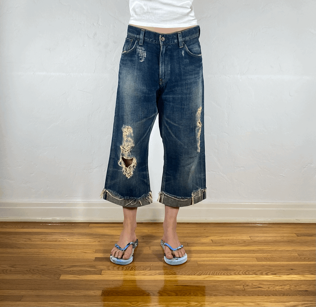 Distressed Capri Jeans, L/XL