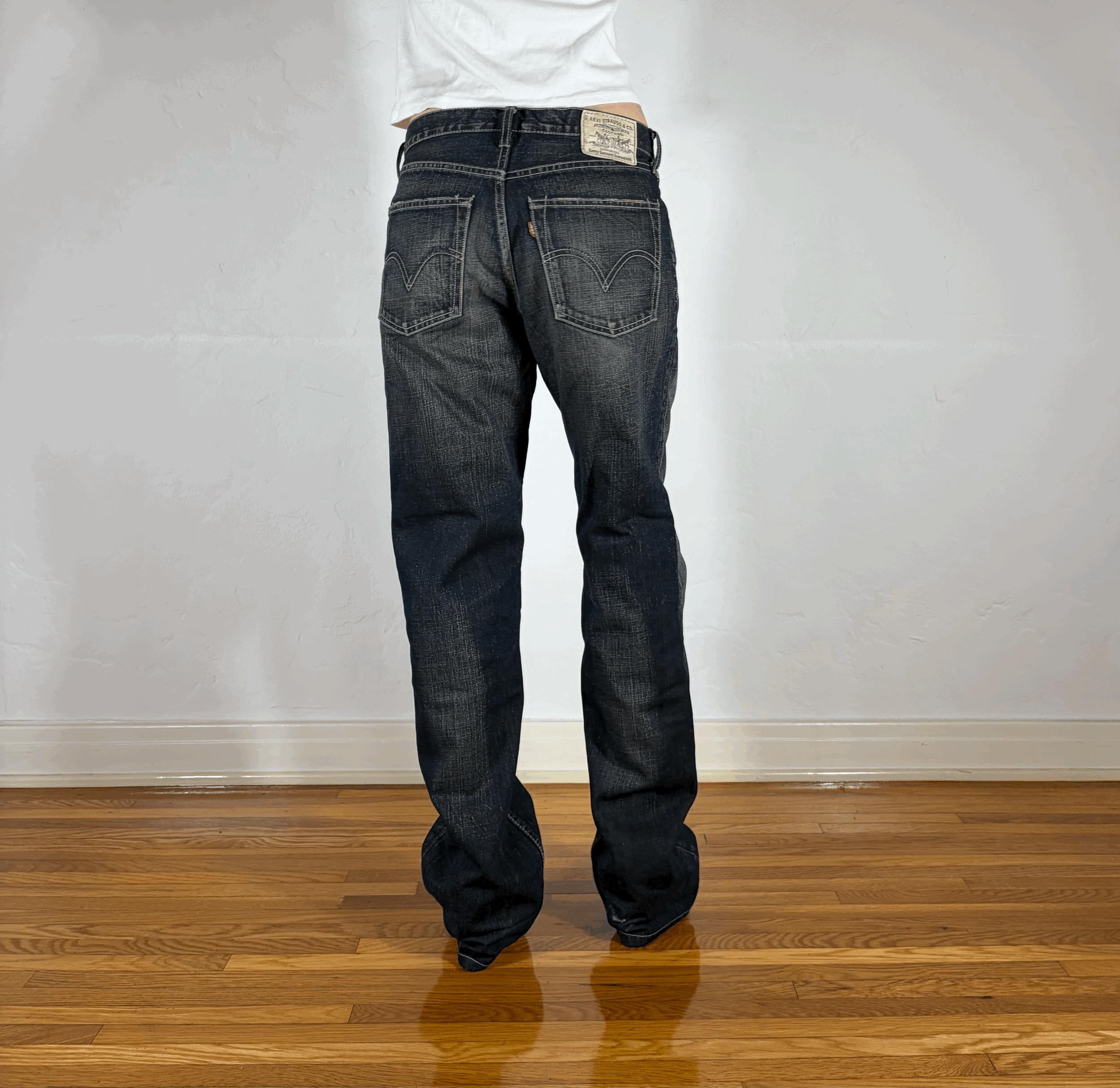 Levi Classic Vintage Dark Gray Jeans, M