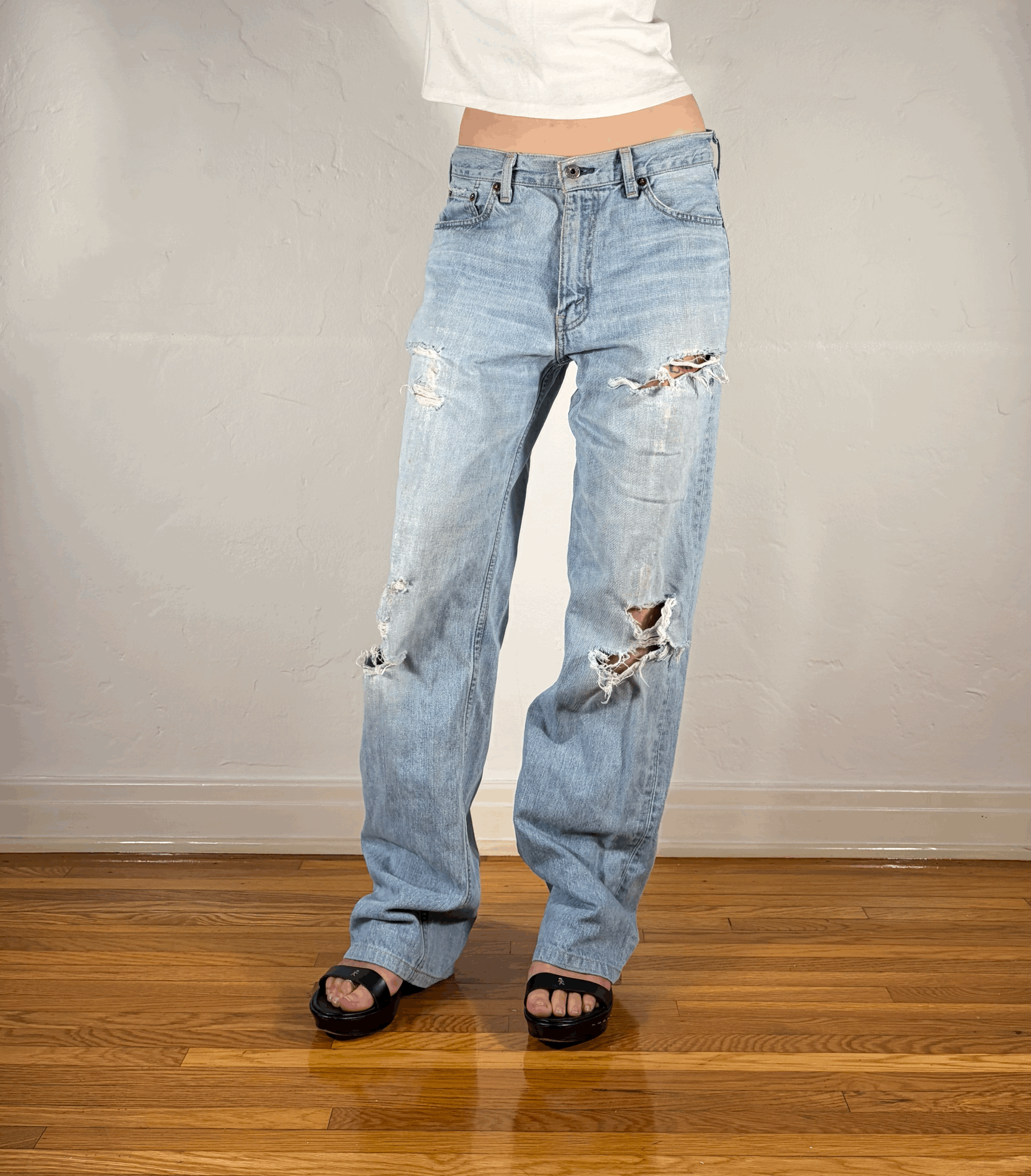 Levi Vintage Light Blue Distressed Jeans, L