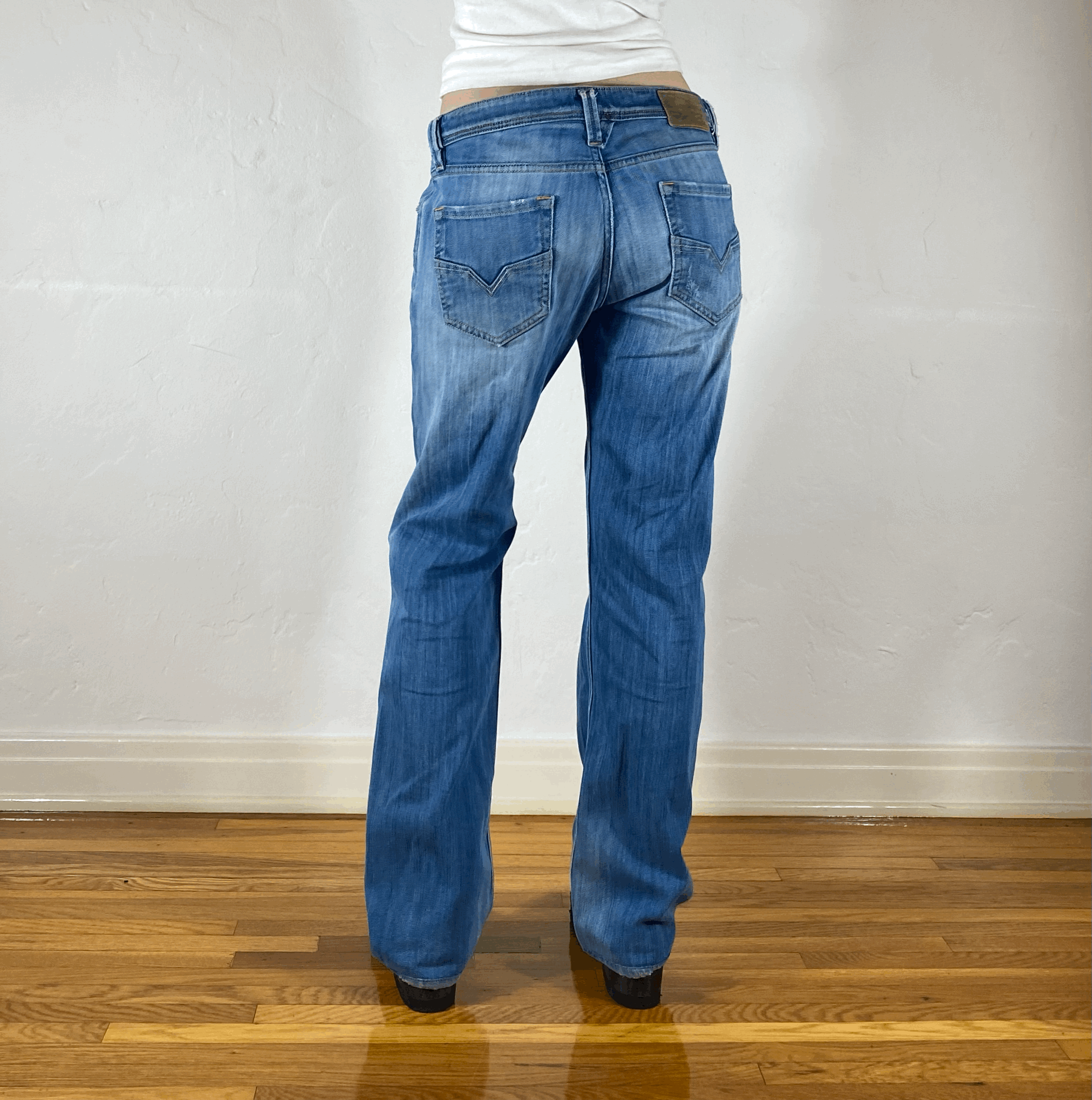 Diesel Relaxed Light Blue Jeans, L