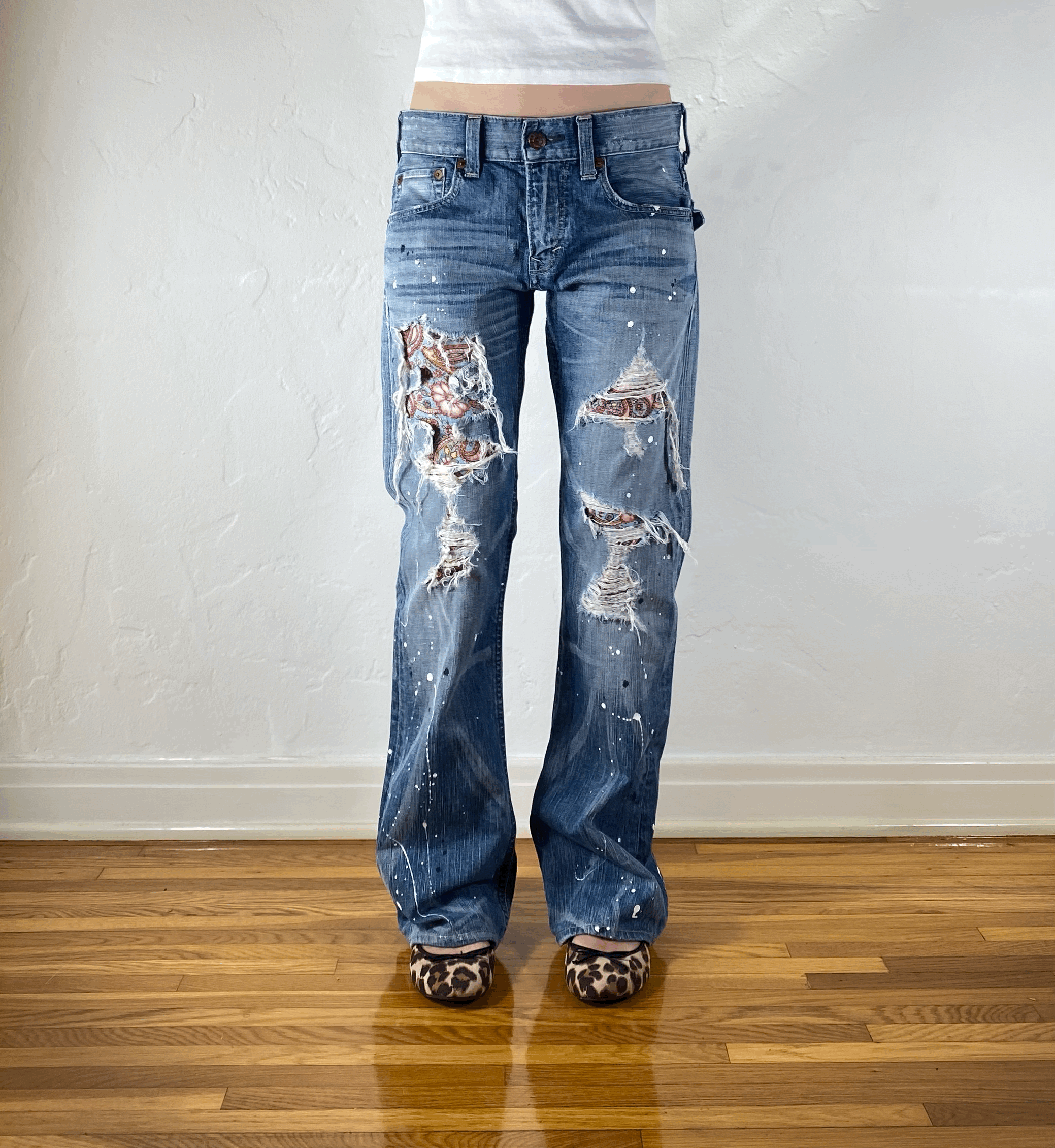 Crash Distressed Paisley Jeans, M