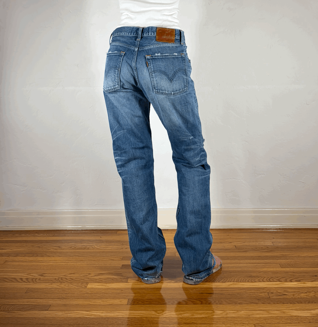 Levi Classic Vintage Distressed Jeans, M/L